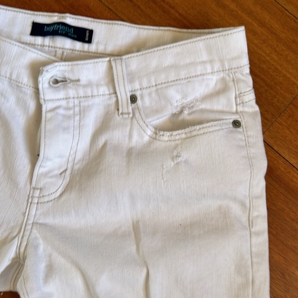 Levi’s 513 Boyfriend Jeans - Picture 7 of 14